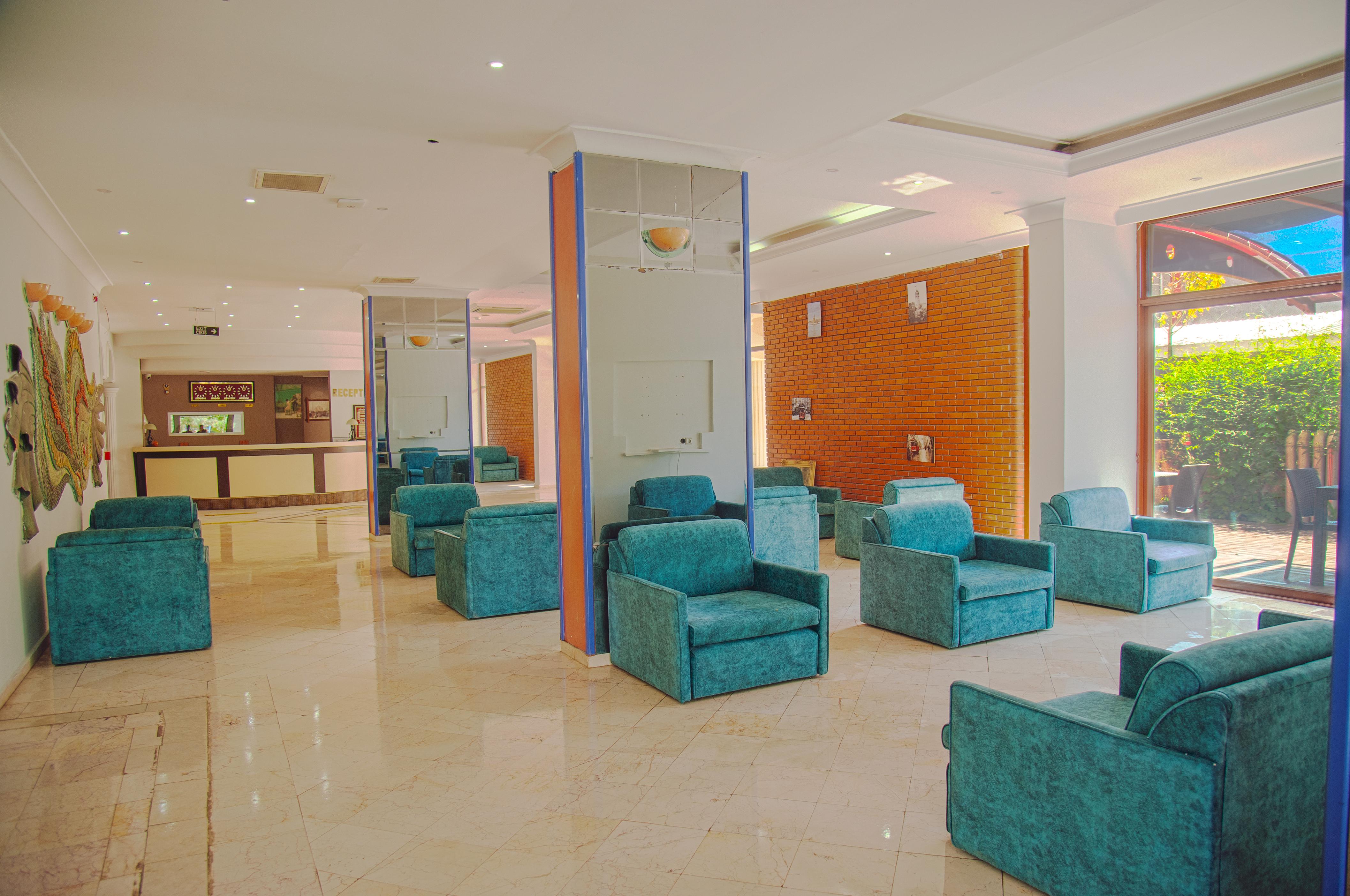 Grand Bahama Beach Hotel Ex. Happy Beach Hotel Konaklı Exteriör bild
